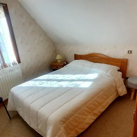 Le Logis De L'ajolaise Сasa de vacaciones
