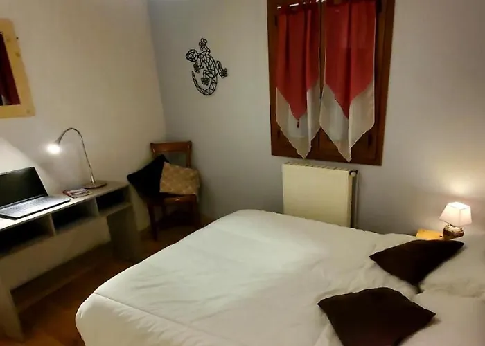 Le Logis De L'ajolaise Casa de Férias *