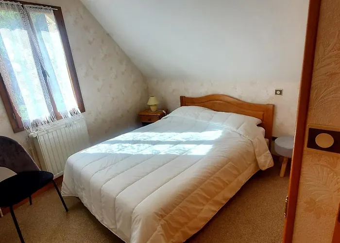 Le Logis De L'ajolaise Casa de Férias